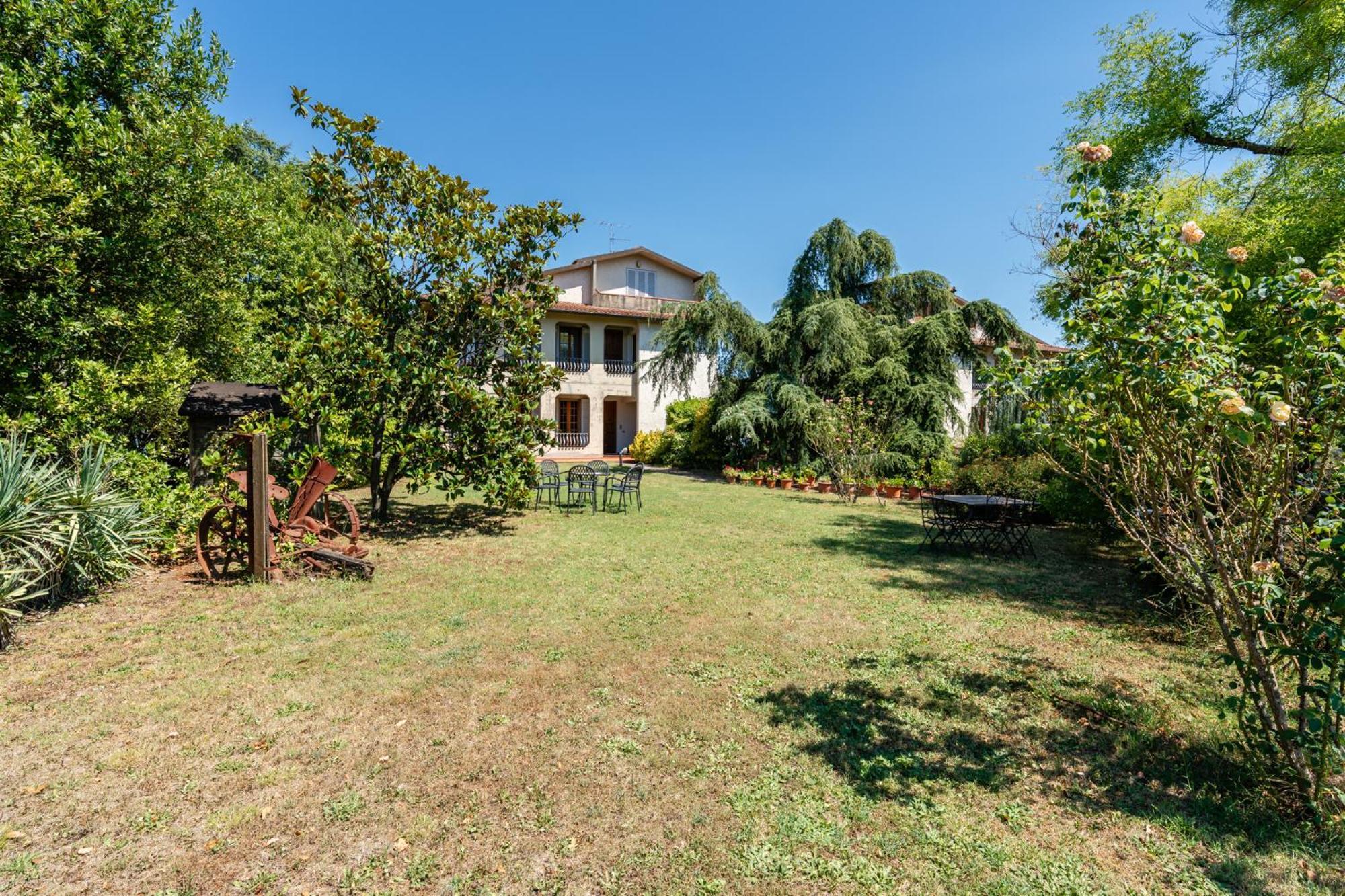 Casa Spazio Zero Cantagrillo Luaran gambar